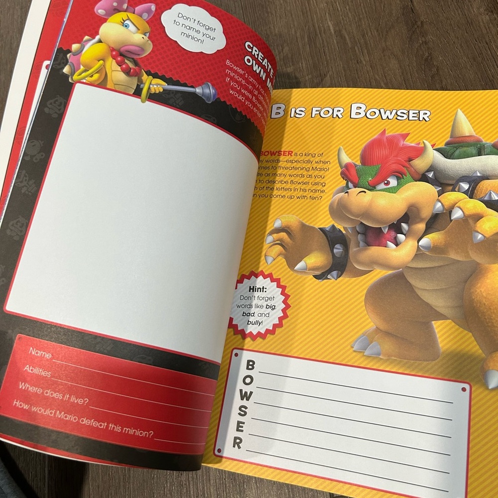 Super Mario Sticker Book - Picture 4 of 5